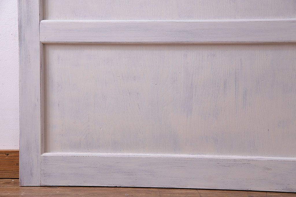 【S様ご成約分】結霜ガラス入りでおしゃれなペイント引き戸(ドア、建具)