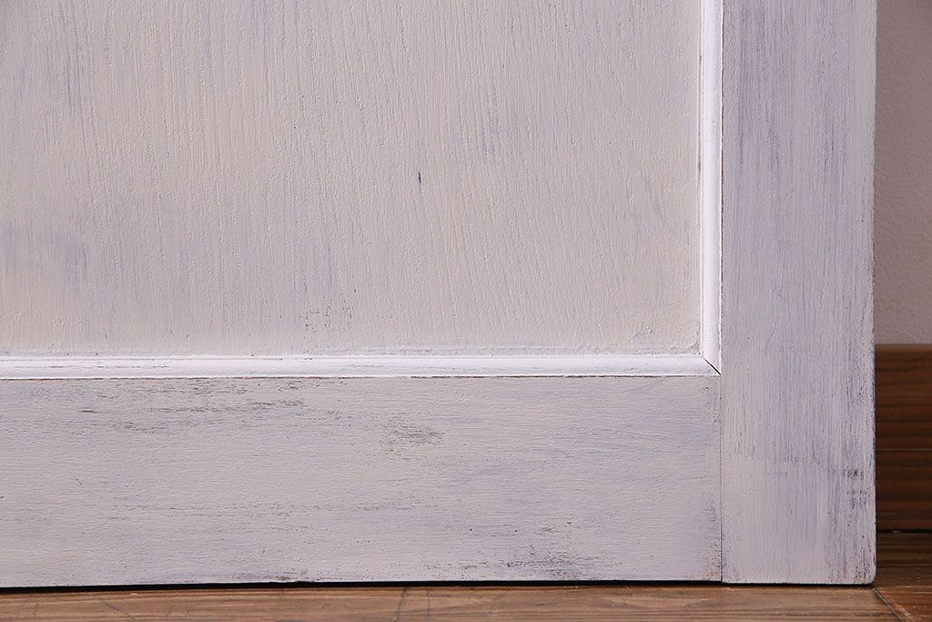 【S様ご成約分】結霜ガラス入りでおしゃれなペイント引き戸(ドア、建具)