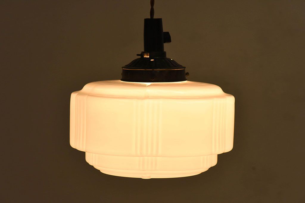 昭和レトロ　使い勝手の良いシンプルなシェード(天井照明)