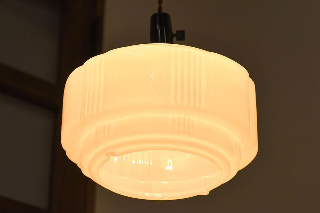 昭和レトロ　使い勝手の良いシンプルなシェード(天井照明)