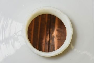 【K様ご成約済・ご決済用】昭和レトロ　シンプルな白い笠が魅力的なシェード(電笠)