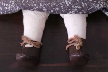 アンティーク雑貨　昭和レトロ　Sankyo(三協、サンキョー)製　「マイウェイ」オルゴール人形(ビスクドール)