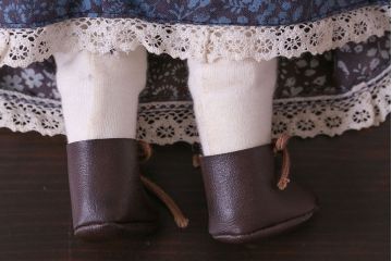 アンティーク雑貨　昭和レトロ　Sankyo(三協、サンキョー)製　「マイウェイ」オルゴール人形(ビスクドール)