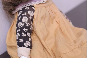 アンティーク雑貨　昭和レトロ　Sankyo(三協、サンキョー)製　「愛の讃歌」オルゴール人形(ビスクドール)