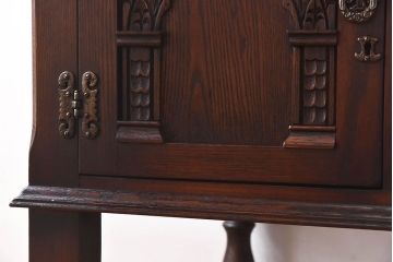 中古　old charm(オールドチャーム) アンティーク調のデザインがおしゃれなデスク(作業台)
