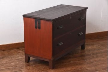アンティーク家具　和製アンティーク　脚を付けてリメイクした時代箪笥のローボード(サイドボード)