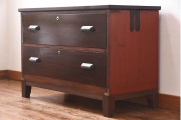 アンティーク家具　和製アンティーク　脚を付けてリメイクした時代箪笥のローボード(サイドボード)