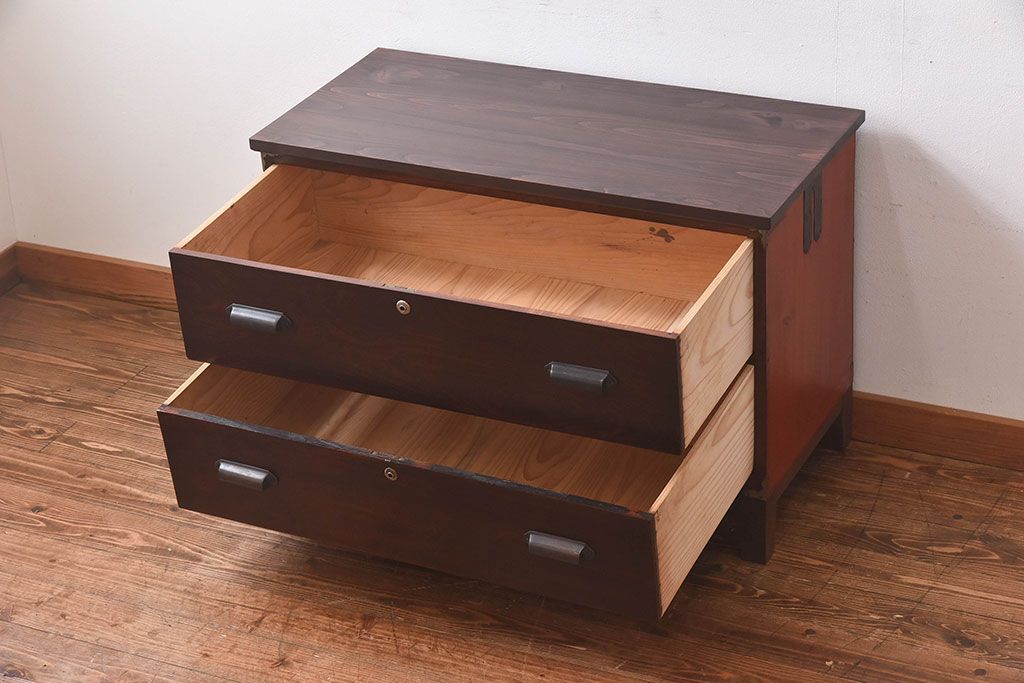 アンティーク家具　和製アンティーク　脚を付けてリメイクした時代箪笥のローボード(サイドボード)