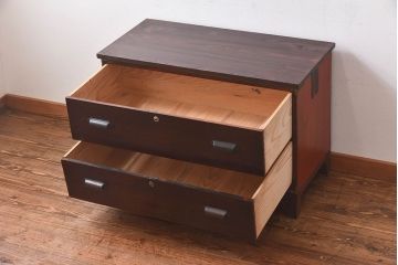 アンティーク家具　和製アンティーク　脚を付けてリメイクした時代箪笥のローボード(サイドボード)