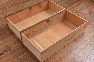 アンティーク家具　和製アンティーク　脚を付けてリメイクした時代箪笥のローボード(サイドボード)