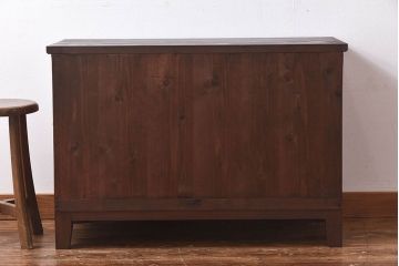 アンティーク家具　和製アンティーク　脚を付けてリメイクした時代箪笥のローボード(サイドボード)