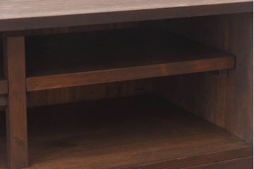 アンティーク家具　人気のダイヤガラス入り!桐材の質感が味わい深い、脚付きローボード(サイドボード、ローチェスト)