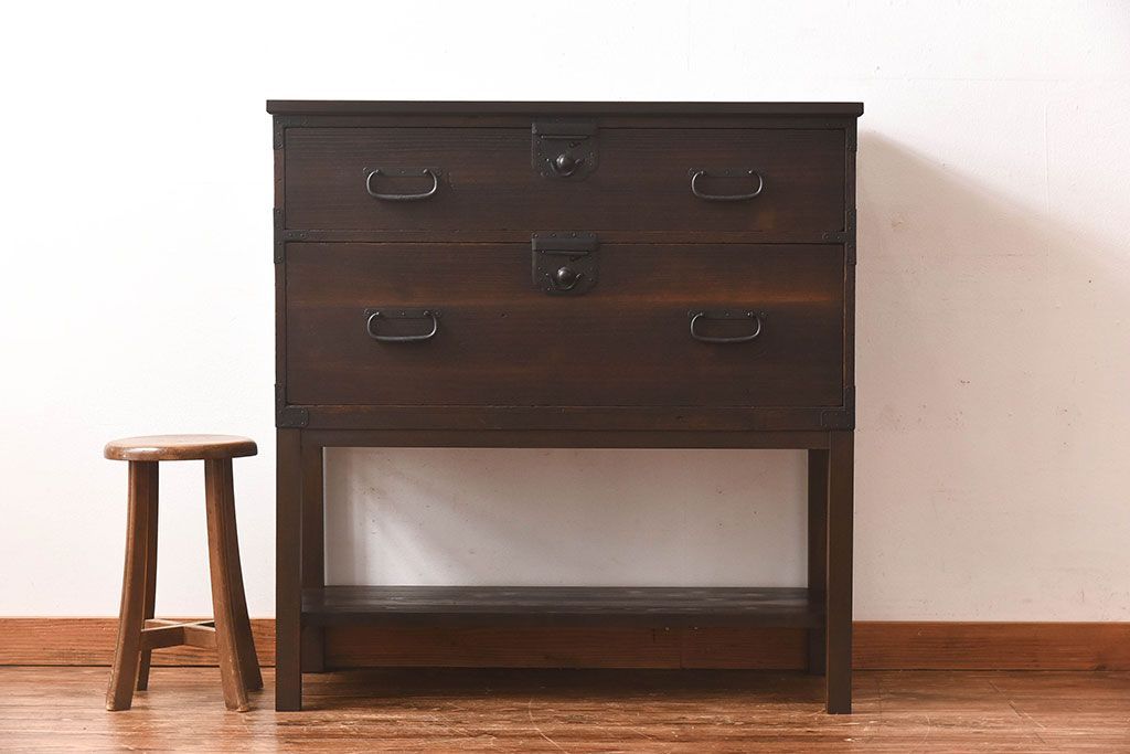 アンティーク家具　和製アンティーク　使いやすさアップ!脚付きチェスト(引き出し、時代箪笥、サイドボード)(3)