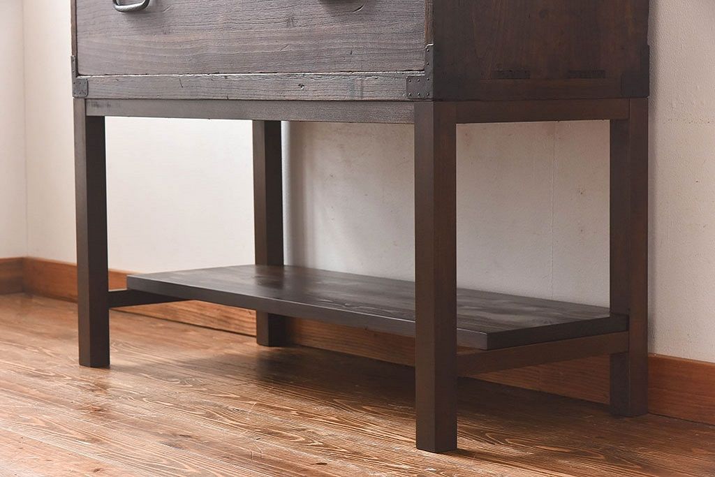 アンティーク家具　和製アンティーク　使いやすさアップ!脚付きチェスト(引き出し、時代箪笥、サイドボード)(3)