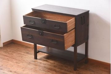 アンティーク家具　和製アンティーク　使いやすさアップ!脚付きチェスト(引き出し、時代箪笥、サイドボード)(3)