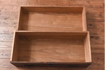 アンティーク家具　和製アンティーク　使いやすさアップ!脚付きチェスト(引き出し、時代箪笥、サイドボード)(3)
