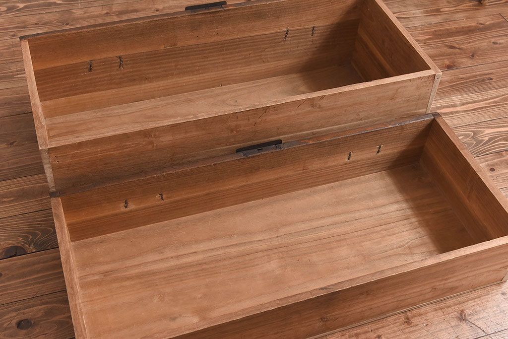 アンティーク家具　和製アンティーク　使いやすさアップ!脚付きチェスト(引き出し、時代箪笥、サイドボード)(3)