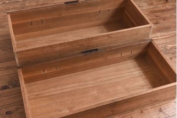 アンティーク家具　和製アンティーク　使いやすさアップ!脚付きチェスト(引き出し、時代箪笥、サイドボード)(3)