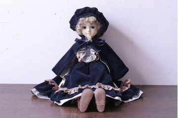 アンティーク雑貨　OIKE(オオイケ)　シックな雰囲気が漂うビンテージドール(西洋人形)