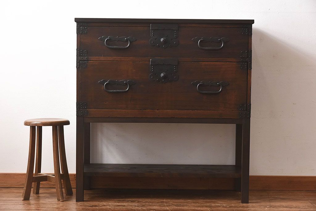 アンティーク家具　和製アンティーク　明治大正期の風情が味わえる脚付サイドボード(時代箪笥、チェスト)