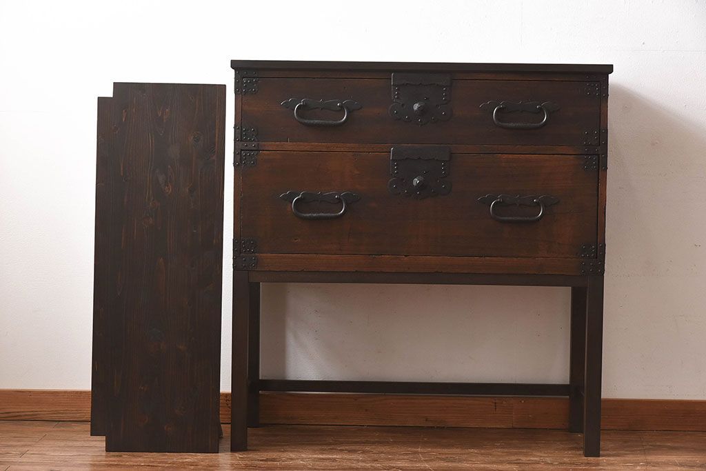 アンティーク家具　和製アンティーク　明治大正期の風情が味わえる脚付サイドボード(時代箪笥、チェスト)