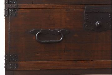 アンティーク家具　和製アンティーク　明治大正期の風情が味わえる脚付サイドボード(時代箪笥、チェスト)