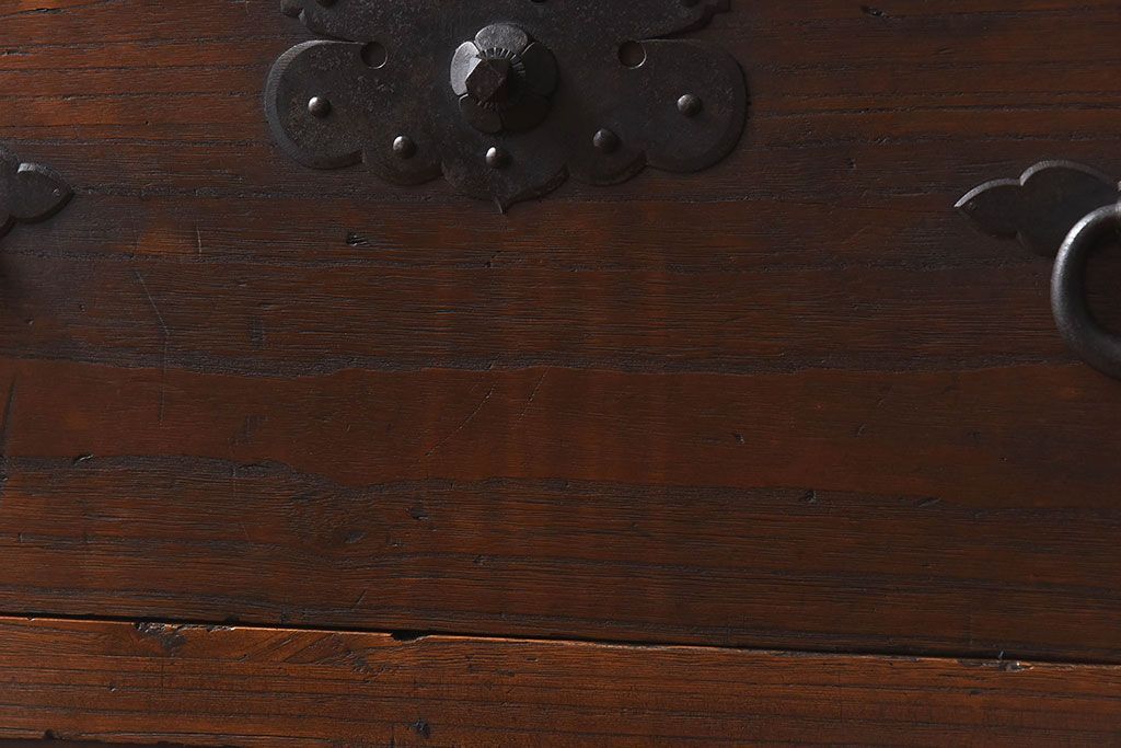 アンティーク家具　和製アンティーク　明治大正期の風情が味わえる脚付サイドボード(時代箪笥、チェスト)