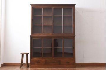 レトロ家具　昭和レトロ　ナラ材使用の味わいのある上質なカップボード(重ね食器棚、戸棚)