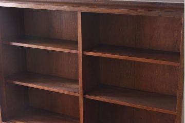 レトロ家具　昭和レトロ　ナラ材使用の味わいのある上質なカップボード(重ね食器棚、戸棚)