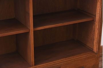 レトロ家具　昭和レトロ　ナラ材使用の味わいのある上質なカップボード(重ね食器棚、戸棚)