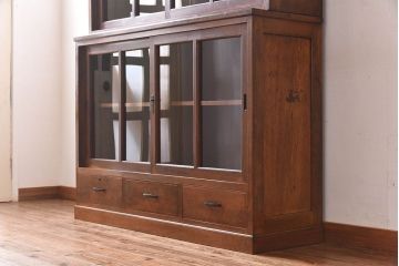 レトロ家具　昭和レトロ　ナラ材使用の味わいのある上質なカップボード(重ね食器棚、戸棚)