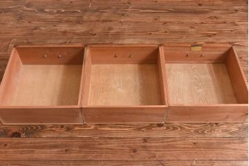 レトロ家具　昭和レトロ　ナラ材使用の味わいのある上質なカップボード(重ね食器棚、戸棚)