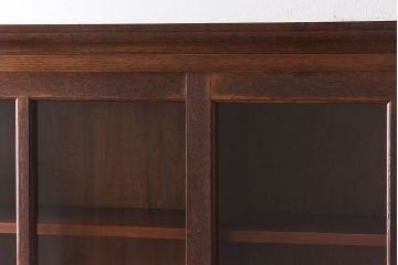 レトロ家具　昭和レトロ　ナラ材使用の味わいのある上質なカップボード(重ね食器棚、戸棚)