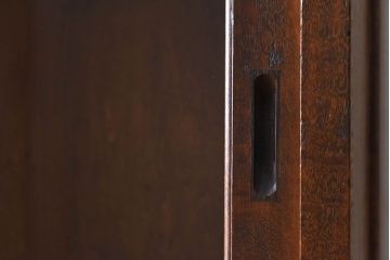 レトロ家具　昭和レトロ　ナラ材使用の味わいのある上質なカップボード(重ね食器棚、戸棚)