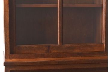 レトロ家具　昭和レトロ　ナラ材使用の味わいのある上質なカップボード(重ね食器棚、戸棚)