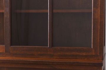 レトロ家具　昭和レトロ　ナラ材使用の味わいのある上質なカップボード(重ね食器棚、戸棚)