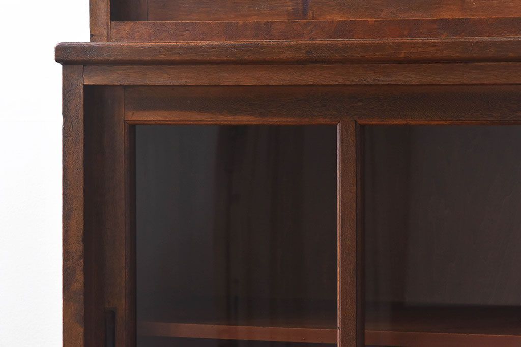 レトロ家具　昭和レトロ　ナラ材使用の味わいのある上質なカップボード(重ね食器棚、戸棚)