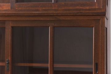 レトロ家具　昭和レトロ　ナラ材使用の味わいのある上質なカップボード(重ね食器棚、戸棚)