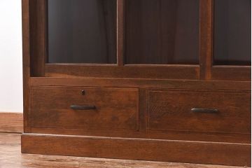 レトロ家具　昭和レトロ　ナラ材使用の味わいのある上質なカップボード(重ね食器棚、戸棚)