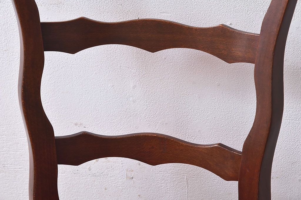 中古　Henri Julien(アンリ・ジュリアン)　フレームの形が独創的なダイニングチェア(椅子)