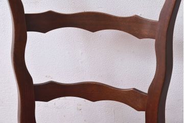 中古　Henri Julien(アンリ・ジュリアン)　フレームの形が独創的なダイニングチェア(椅子)