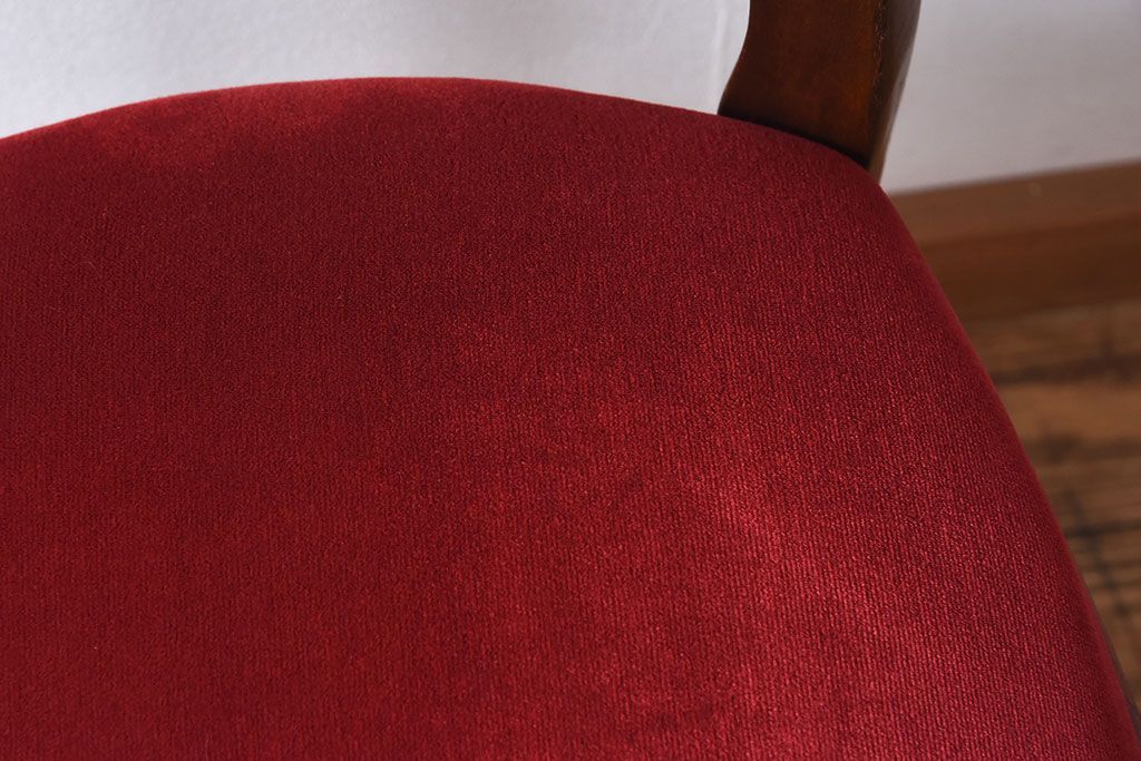 中古　Henri Julien(アンリ・ジュリアン)　フレームの形が独創的なダイニングチェア(椅子)