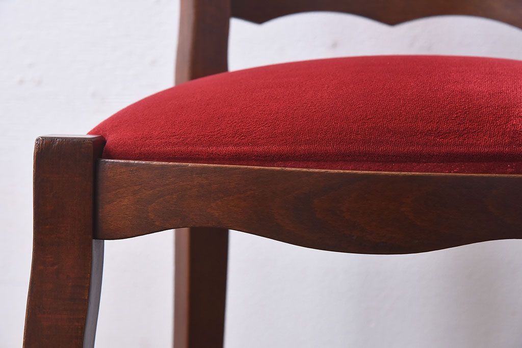 中古　Henri Julien(アンリ・ジュリアン)　フレームの形が独創的なダイニングチェア(椅子)