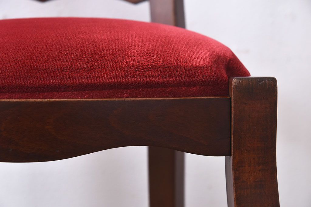 中古　Henri Julien(アンリ・ジュリアン)　フレームの形が独創的なダイニングチェア(椅子)