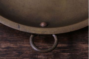 アンティーク雑貨　ビンテージ　古い質感が味わい深い真鍮製の燭台(ろうそく立て)(2)
