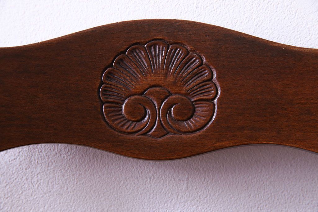 中古　Henri Julien(アンリ・ジュリアン)　フレームの形が独創的なダイニングチェア(椅子)(1)