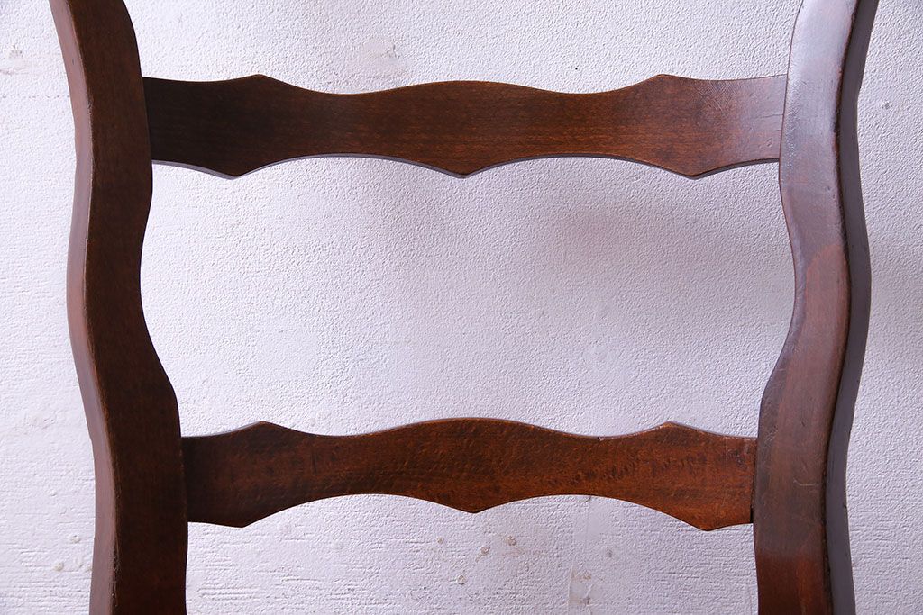 中古　Henri Julien(アンリ・ジュリアン)　フレームの形が独創的なダイニングチェア(椅子)(1)