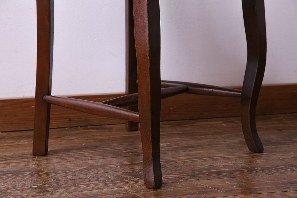 中古　Henri Julien(アンリ・ジュリアン)　フレームの形が独創的なダイニングチェア(椅子)(1)