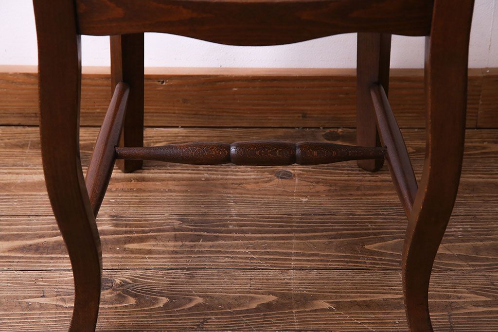 中古　Henri Julien(アンリ・ジュリアン)　フレームの形が独創的なダイニングチェア(椅子)(2)