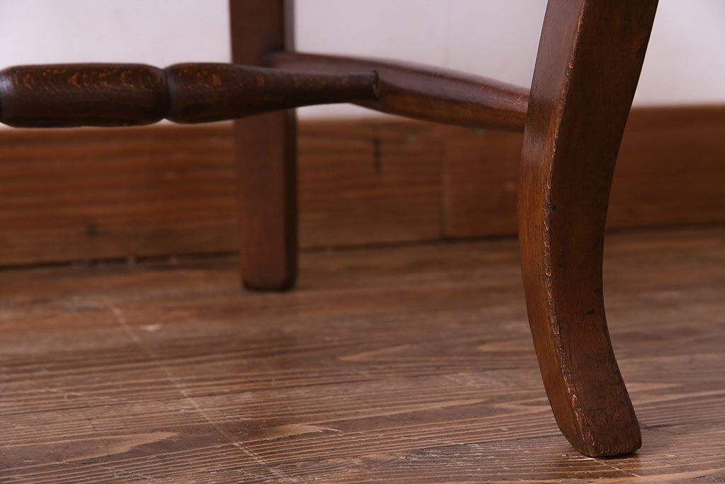 中古　Henri Julien(アンリ・ジュリアン)　フレームの形が独創的なダイニングチェア(椅子)(2)